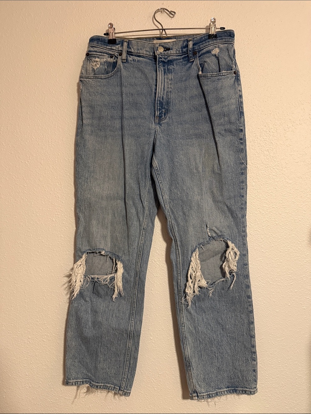 Abercrombie and Fitch the 90’s Straight Ultra Highrise Jeans